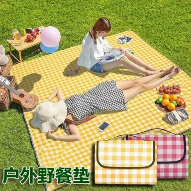 Thảm dã ngoại picnic 1.5x2m gấp gọn, bạt cắm trại, phù hợp du lịch, phượt, chụp ảnh - Giá 55.000₫ 4
