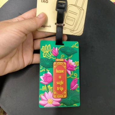 Thẻ Gắn Tên Valy Luggage Tag Phong Cảnh và Ẩm Thực Việt, Quà Tặng Lưu Niệm, Giá 80.000 VND 7 Thẻ Gắn Tên Valy Luggage Tag Phong Cảnh và Ẩm Thực Việt, Quà Tặng Lưu Niệm, Giá 80.000 VND 7