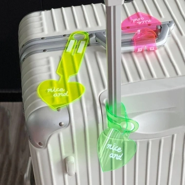 Thẻ hành lý PVC huỳnh quang đa màu sắc – Chống thất lạc, an toàn cho vali máy bay – Giá 24.9k 2