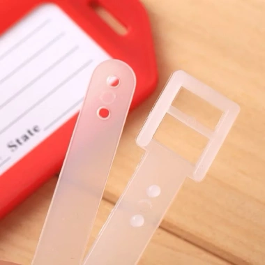Thẻ tên treo vali, ba lô, hành lý nhựa có dây đeo - Ghi nhớ, đánh dấu tên, giữ chìa khóa - Giá 5.880 VND