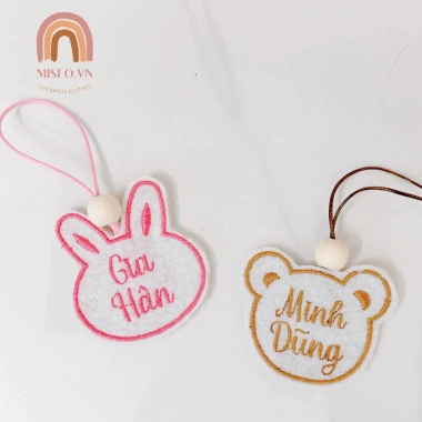 Thẻ tên vải nỉ thêu hai mặt - Dùng treo cặp, balo, móc khóa, bé đi học mầm non - Giá ưu đãi 80.000đ