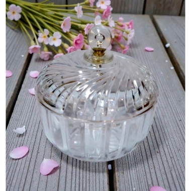Thố Đựng Hạt Dưa Vinh Nam Nhựa PS Trong Suốt Sang Trọng - Giá 25.000đ