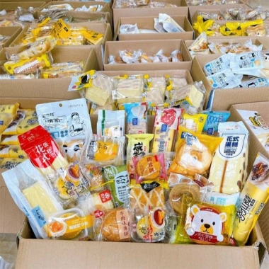 Thùng 1kg Bánh Bông Lan Mix Đài Loan Đủ Vị Loại Ngon B39 Giá ưu đãi 148.750 VND 4 Thùng 1kg Bánh Bông Lan Mix Đài Loan Đủ Vị Loại Ngon B39 Giá ưu đãi 148.750 VND 4