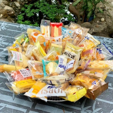 Thùng 1kg Bánh Bông Lan Mix Đài Loan Đủ Vị Loại Ngon B39 Giá ưu đãi 148.750 VND