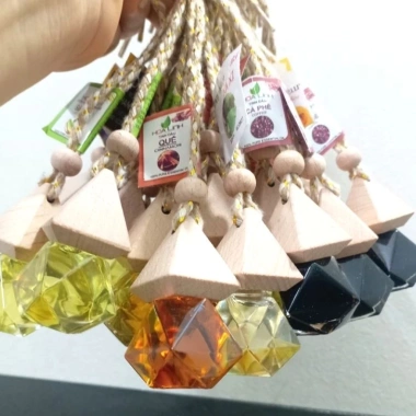 Tinh dầu treo xe ô tô Omino khử mùi, chống say xe hiệu quả - chỉ 38.000₫