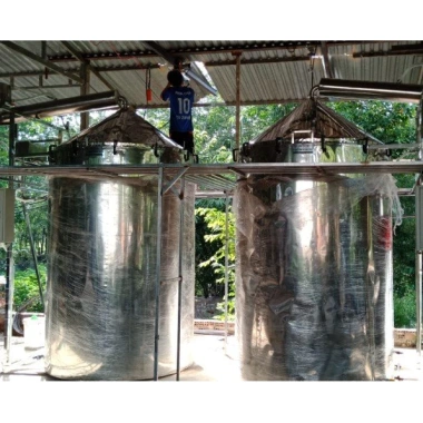 Tinh dầu vỏ quýt Mộc Mây nguyên chất - Xông thơm phòng, chống say xe, đuổi muỗi, giá ưu đãi 44.000₫ 7 Tinh dầu vỏ quýt Mộc Mây nguyên chất - Xông thơm phòng, chống say xe, đuổi muỗi, giá ưu đãi 44.000₫ 7