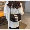 Túi 3 sọc đeo chéo logo thể thao size 28cm - Giá ưu đãi 69.000 VND, giảm tới 20% 5