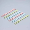 Túi 50 dĩa ăn hoa quả, ghim nĩa xiên trái cây nhựa tiện dụng, an toàn, giảm giá 21.000 VND 6