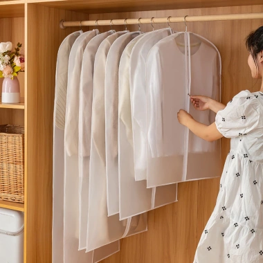 Túi bọc quần áo PEVA dày chống bụi, khóa chống thấm, treo tủ gọn Giá 51.000₫