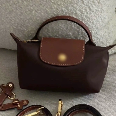 Túi Cham Mẫu Mới Size 20 Vừa ĐT - Không Hộp Giá Ưu Đãi 145.000 VND 10