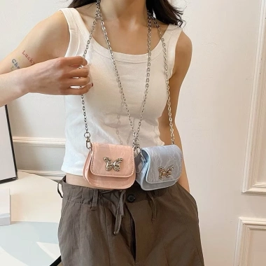 Túi đeo chéo mini da nhung mềm, đính mác hồ điệp, thời trang Hàn Quốc PK 813 – 61.000₫ 6