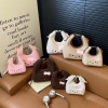 Túi đeo chéo mini lồng xù thêu mặt Kitty và kẹp tóc, size 14/19cm, giảm còn 59k 6
