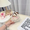 Túi đeo chéo mini lồng xù thêu mặt Kitty và kẹp tóc, size 14/19cm, giảm còn 59k 10