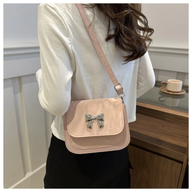 Túi đeo chéo nữ thời trang Báo Store da nhung 20cm đính nơ cực dễ thương TX65 - 46.000