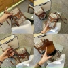 Túi đeo chéo thời trang nam nữ - Túi điện thoại nắp khoá mỏ, giá chỉ 85.000đ