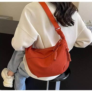 Túi đeo vai chéo INGGUISE Canvas lớn, thể thao nhẹ, du lịch Hàn Quốc 147.312 VND