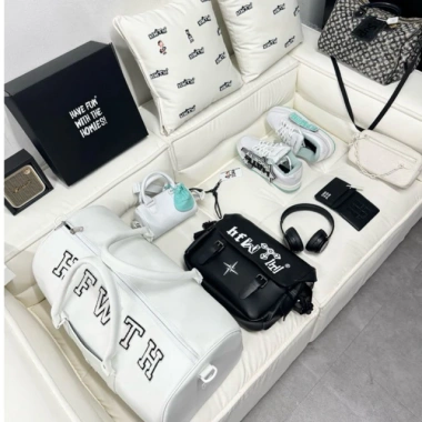 Túi du lịch All White siêu nhẹ, chống nước, đa năng - Giá chỉ 890.000₫