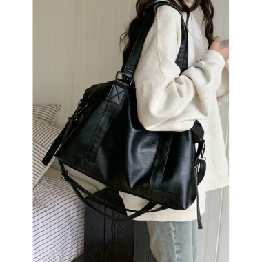 Túi du lịch da PU HT092 - Tote cầm tay, đeo vai, đeo chéo, kẹp nách, chỉ 105.000đ 5 Túi du lịch da PU HT092 - Tote cầm tay, đeo vai, đeo chéo, kẹp nách, chỉ 105.000đ 5