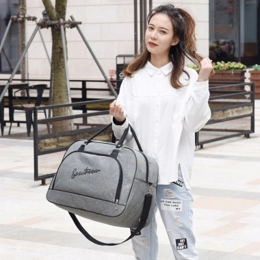 Túi du lịch thời trang cao cấp chống nước, đeo chéo xách tay nam nữ, đựng hành lý, quần áo - Giá 130.000₫ 2