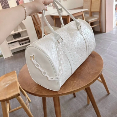 Túi du lịch trống da dày bền, dây xích, trống nước QC loại 1 - 118.900₫ 2