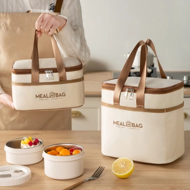 Túi đựng cơm giữ nhiệt MEAL BAG lót giấy bạc, lớp vải cách nhiệt - Giá 69.000đ