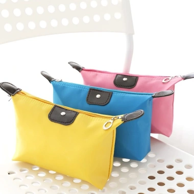 Túi đựng mỹ phẩm & đồ trang điểm nhỏ gọn tiện lợi 88.247 - Giá chỉ 10.199₫ shopbuon88
