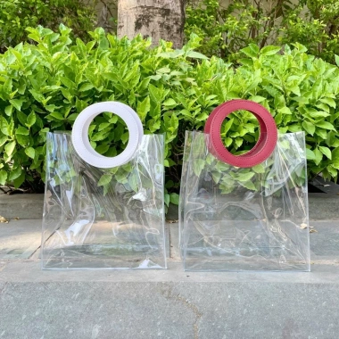 Túi đựng quà Tết PVC dẻo, quai da sang trọng - Giỏ Noel trong suốt, đựng hoa, gấu, quà tặng - Giá chỉ 19.000đ