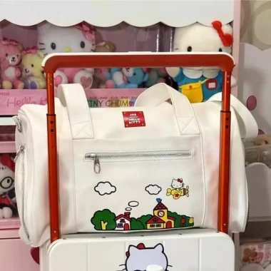 Túi Hello Kitty hình trụ đa năng du lịch thể thao, đeo vai, dung lượng lớn, ngăn giày tách biệt - Giá chỉ 121.999 VND