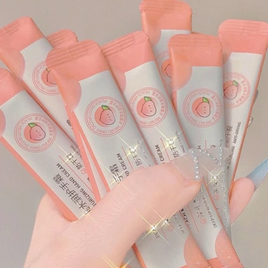Túi Kem Dưỡng Da Tay Chiết Xuất Đào Dưỡng Ẩm Chống Khô Nứt Nẻ - Da Trắng, Giá 40.015 VND 6 Túi Kem Dưỡng Da Tay Chiết Xuất Đào Dưỡng Ẩm Chống Khô Nứt Nẻ - Da Trắng, Giá 40.015 VND 6