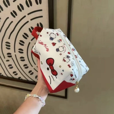 Túi Kitty đựng đồ trang điểm, bút thước, đồ cá nhân - Giá chỉ 69.000 VND, giảm 22%