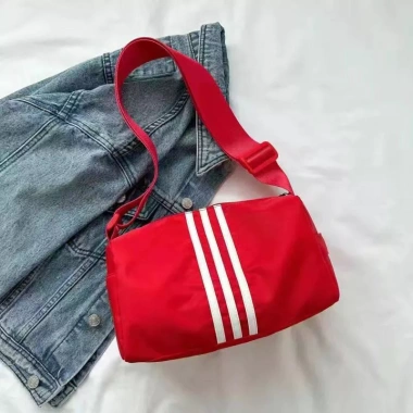 Túi Messenger nữ - Túi gym một vai nhẹ, dung tích lớn, giảm 20% chỉ 79.920đ
