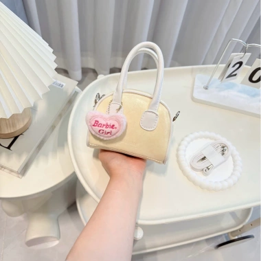 Túi mini 2 quai treo Tim Chữ BARBIE GIRL cute kiểu Hàn Quốc size 14 – Giá 72.000₫ 10 Túi mini 2 quai treo Tim Chữ BARBIE GIRL cute kiểu Hàn Quốc size 14 – Giá 72.000₫ 10