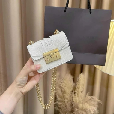 Túi mini đeo chéo kẹp nách hot trend thời trang mẫu mới, giá chỉ 69.000₫ 10 Túi mini đeo chéo kẹp nách hot trend thời trang mẫu mới, giá chỉ 69.000₫ 10