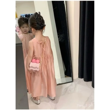 Túi mini đeo chéo nơ bạc in chữ NIE cute Hàn Quốc cho mẹ và bé - 75.000 VND 9