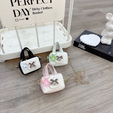 Túi mini đeo chéo Nơ treo sao 10cm - 3 màu mẫu mới 2.025 giá chỉ 64.000 3