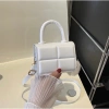 Túi mini nữ đeo chéo ô vuông, họa tiết chấm quả bông xinh xắn - giá 52.000 VNĐ 10