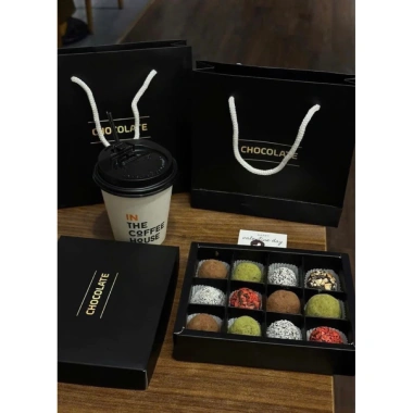 Túi thiệp + Socola Valentine 30g - Quà Tặng Lễ Tình Nhân, Người Yêu - 89.000₫ 8 Túi thiệp + Socola Valentine 30g - Quà Tặng Lễ Tình Nhân, Người Yêu - 89.000₫ 8