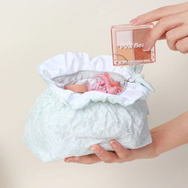 Túi Vải In Hình Chiếc Tai - Đựng Trang Điểm và Đồ Cá Nhân Tiện Lợi 87k