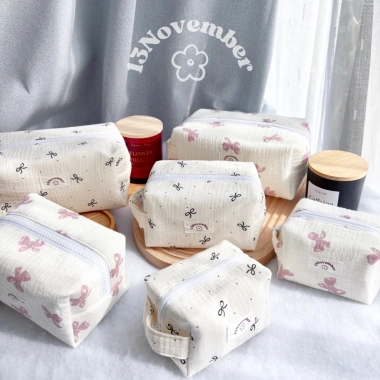 Túi vải nơ hồng đen đựng đồ trang điểm - Tiện dụng, xinh xắn, chỉ 89.000₫