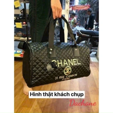 Túi xách nữ du lịch trống họa tiết quả trám logo trắng, dây chéo - 89.999₫