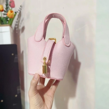 Túi Xách Nữ Mini Cầm Tay Dây Đeo Chéo Da Trơn Siêu Xinh HTM052 - 81.000 VND