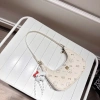 Túi xách nữ mini kẹp nách họa tiết dễ thương - tặng charm thú bông xinh - Giá chỉ 69.900₫ HT387 4