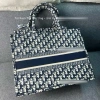 Túi xách nữ tote du lịch hoạ tiết, size 26-41cm, vải dày dặn thời trang sang chảnh, tặng khăn lụa, giá 99.000₫ 5