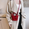 Túi xách Rinni mini dáng giỏ, túi đeo chéo thời trang kèm charm chỉ 160k