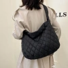 Túi xách vải phao Ulzzang unisex, đựng A4 & laptop, đeo vai/chéo, giá 64.5k 5