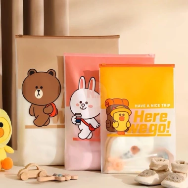 Túi Zip Du Lịch Line Friends Nhà Niêu - Đa màu, dày dặn, khóa trượt, dễ phân loại, 61k 6