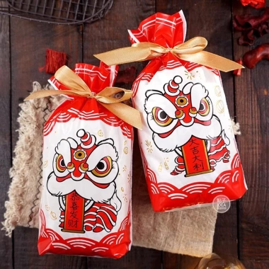 Túi zip mèo thần tài đỏ Tết - Set 10 túi đựng bánh kẹo, giảm còn 25.000đ 10 Túi zip mèo thần tài đỏ Tết - Set 10 túi đựng bánh kẹo, giảm còn 25.000đ 10