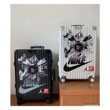 Vali ADIDAS Chính Hãng Màu Trắng Sticker Tam Gíc Xanh Dương Size 20 Cabin Giá 1.999.000 VNĐ 4 Vali ADIDAS Chính Hãng Màu Trắng Sticker Tam Gíc Xanh Dương Size 20 Cabin Giá 1.999.000 VNĐ 4