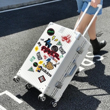 Vali Adidas Chính Hãng Trắng Sticker Tam Gíac Xanh Dương 20 Cabin 2.099.000 7