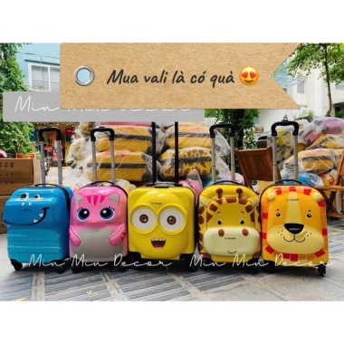 Vali cho bé 18inch Gấu Dâu Du lịch Xách Tay Máy Bay Kuromi Labubu Doremon Cappybara Giá 255.000đ